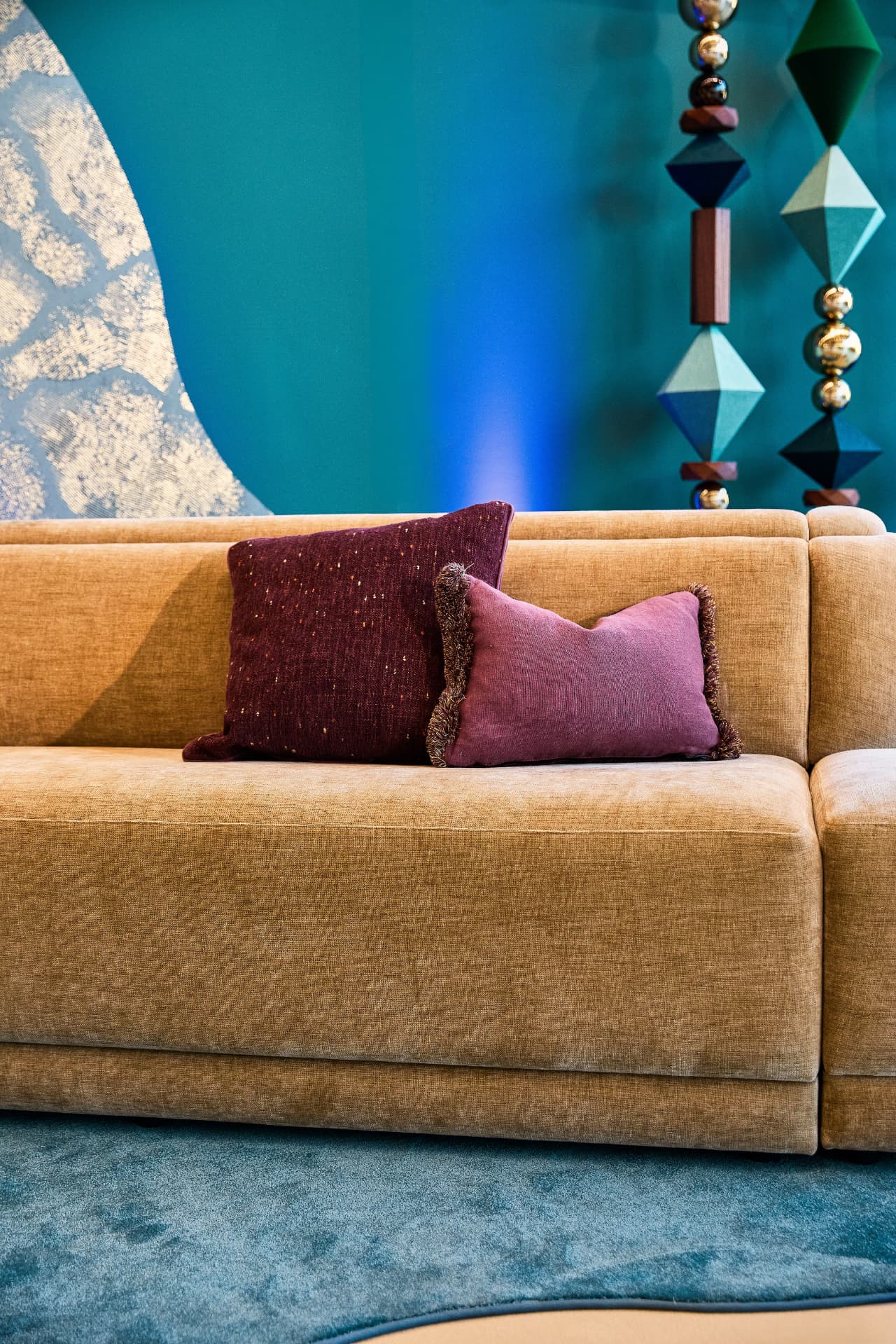 Velvet sofa with BigBeads strands at the Hotel Innovation Stage
